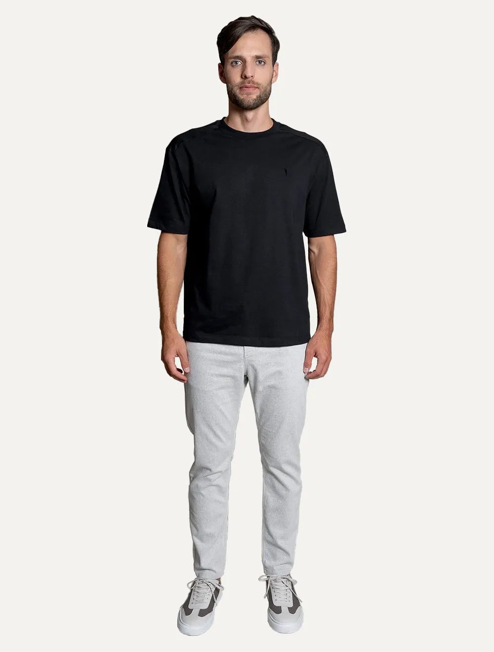 Camiseta Aleatory Masculina Black Icon Preta