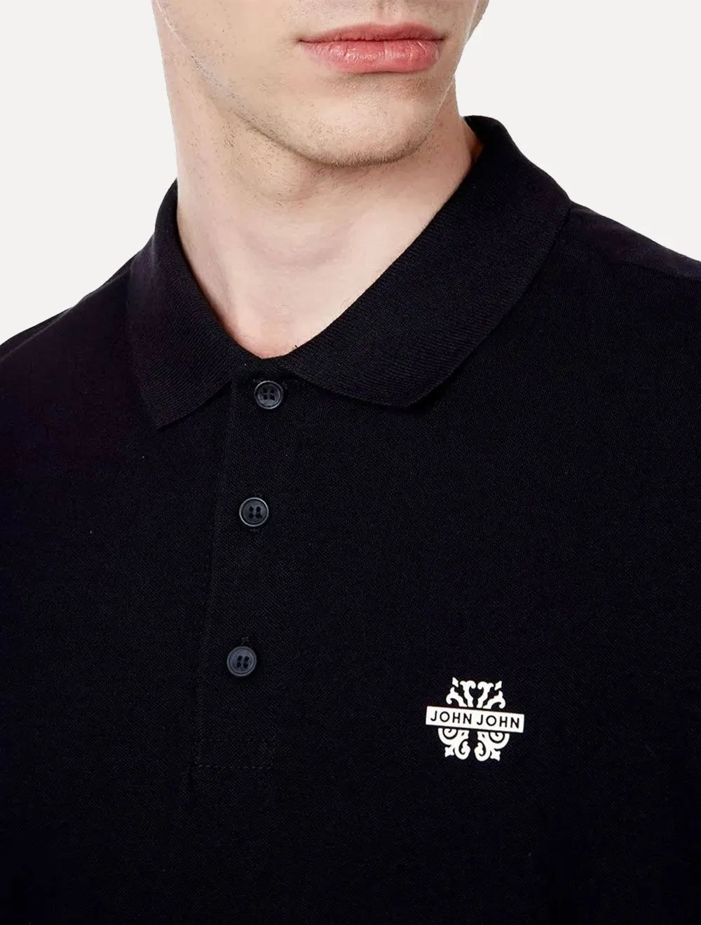 Polo John John Masculina Logo Transfer Preta