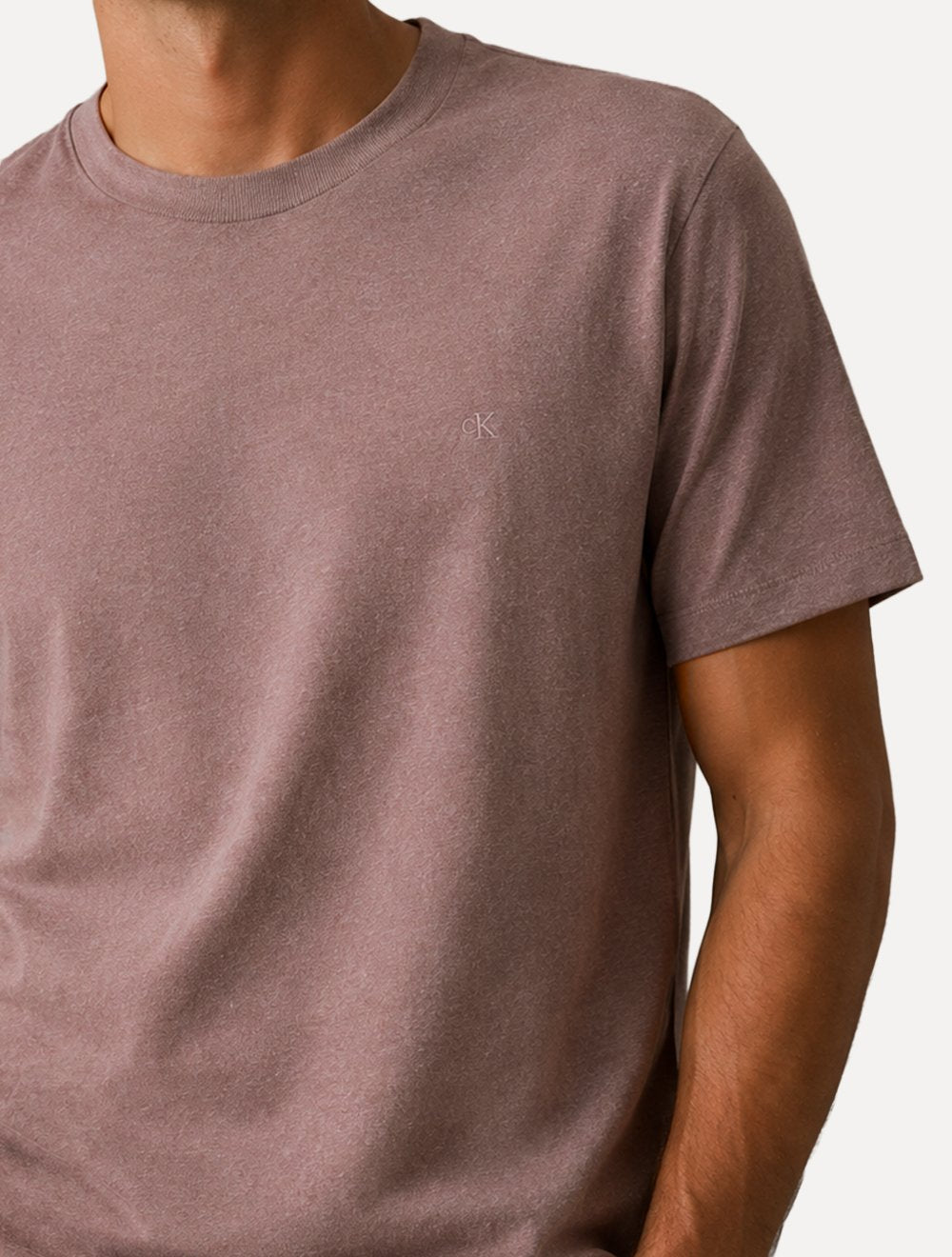 Camiseta Calvin Klein Manga Curta Masculina Mono Logo Ribana Gola Bordô Mescla
