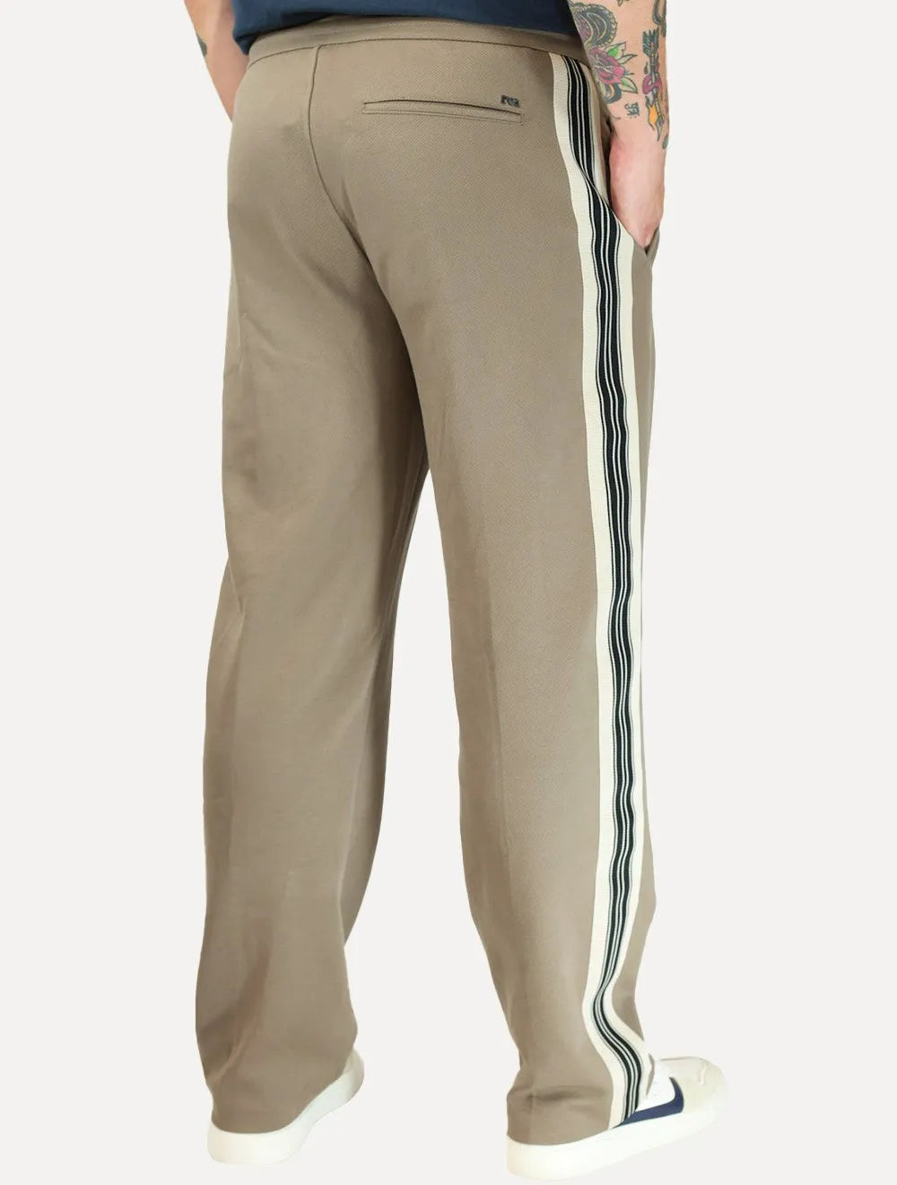 Calça Moletom Empório Armani Masculina Lã Barra Fechada Caqui Escuro