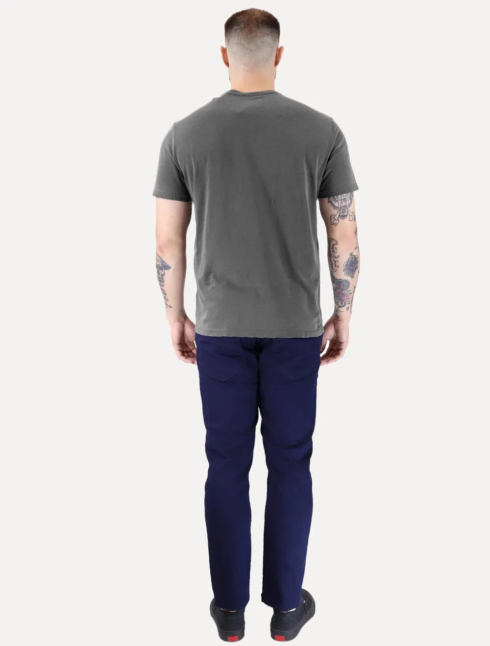 Camiseta Calvin Klein Jeans Masculina Monogram Logo Pigmento Chumbo