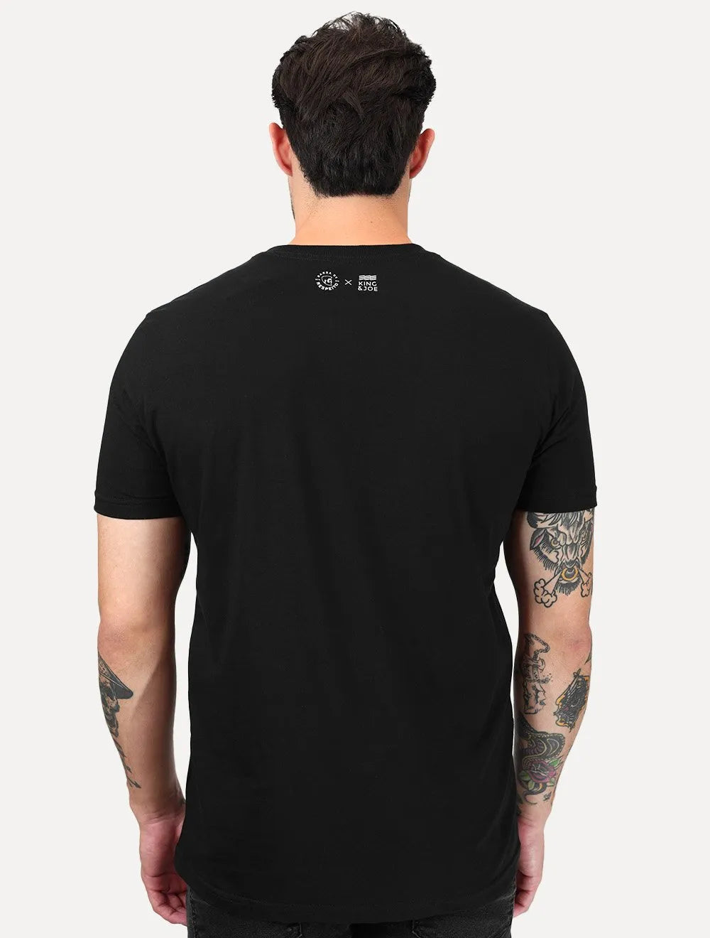 Camiseta King & Joe Masculina Collab Braba Barba Preta