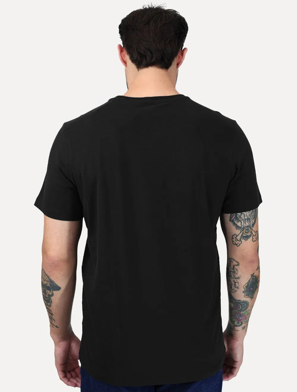 Camiseta Columbia Masculina Basica Logo Bordado Preta
