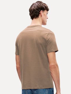 Camiseta Calvin Klein Jeans Masculina New Logo Re Issue Marrom