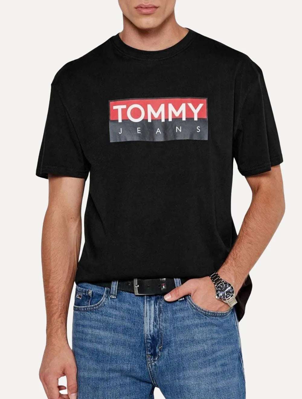 Camiseta Tommy Jeans Masculina Regular Entire Logo Preto