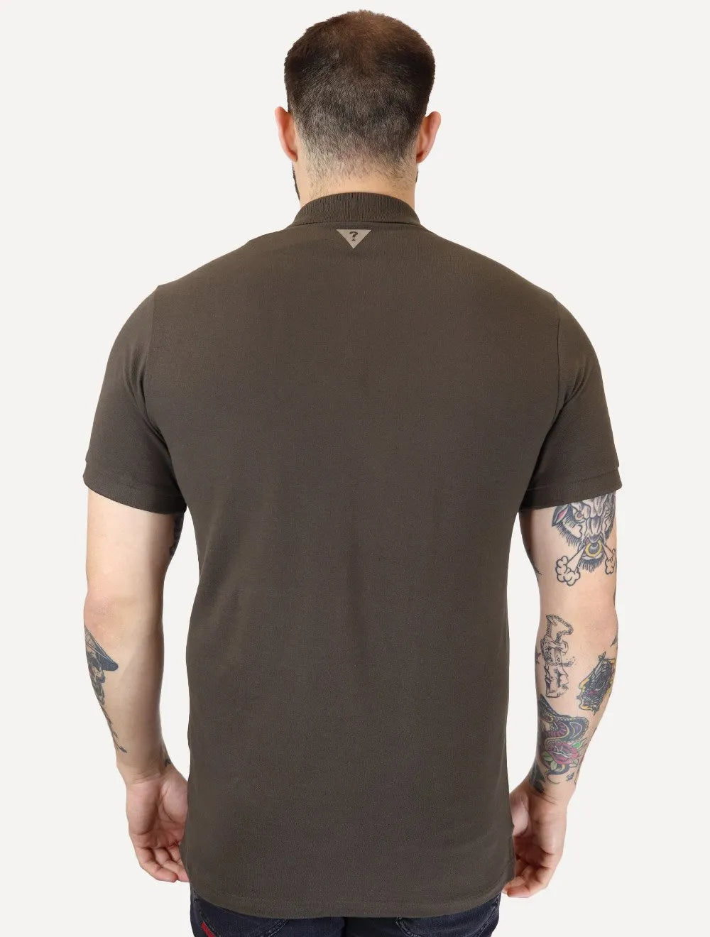Polo Guess Masculina Piquet 1981 Bordado Marrom Escuro