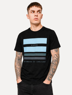 Camiseta Guess Masculina Block Gradient Blue Logo Preto