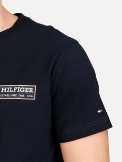 Camiseta Tommy Hilfiger Regular Printed Badge Color Marinho