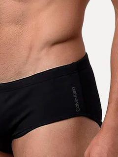 Sunga Calvin Klein Swimwear Vertical Dark Logo Pequeno Preta