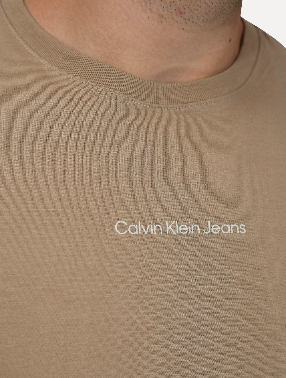 Camiseta Calvin Klein Jeans Masculina Institutional Light New Logo Cáqui Médio