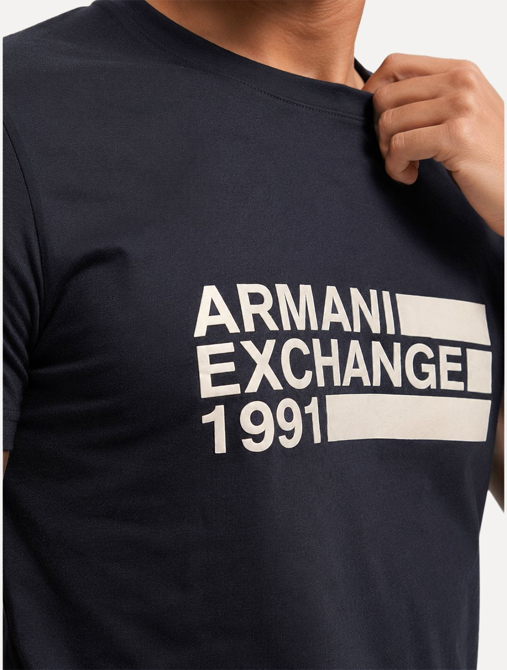 Camiseta Armani Exchange Masculina Slim Fit 1991 Chest Logo Azul Marinho