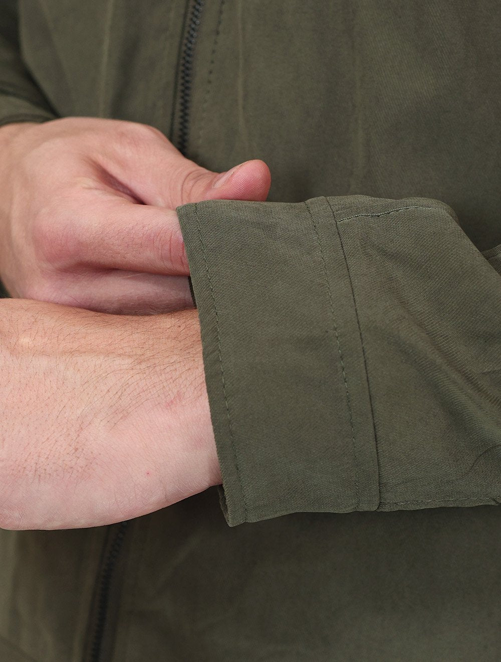 Jaqueta Dixen Masculina Sarja Forrada Zíper Frontal Pesponto nas Mangas Verde Militar