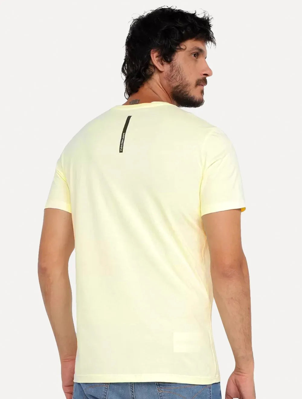 Camiseta Calvin Klein Jeans Masculina Daily Reminder Amarelo Claro