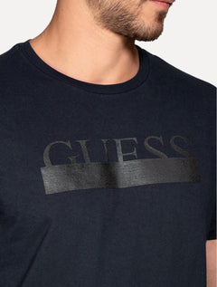 Camiseta Guess Masculina Rubber Logo Sash Azul Marinho