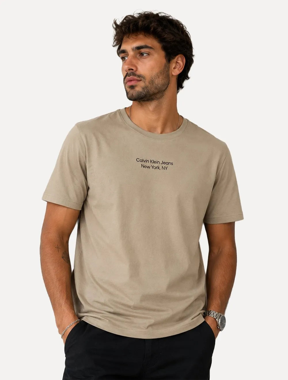 Camiseta Calvin Klein Jeans Masculina Logo New York Cáqui Médio