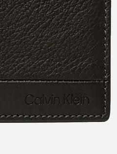 Carteira Calvin Klein Couro Horizontal Logo Floater Recorte Marrom