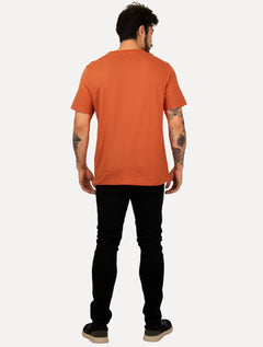 Camiseta Individual Masculina Comfort Logo Laranja Médio