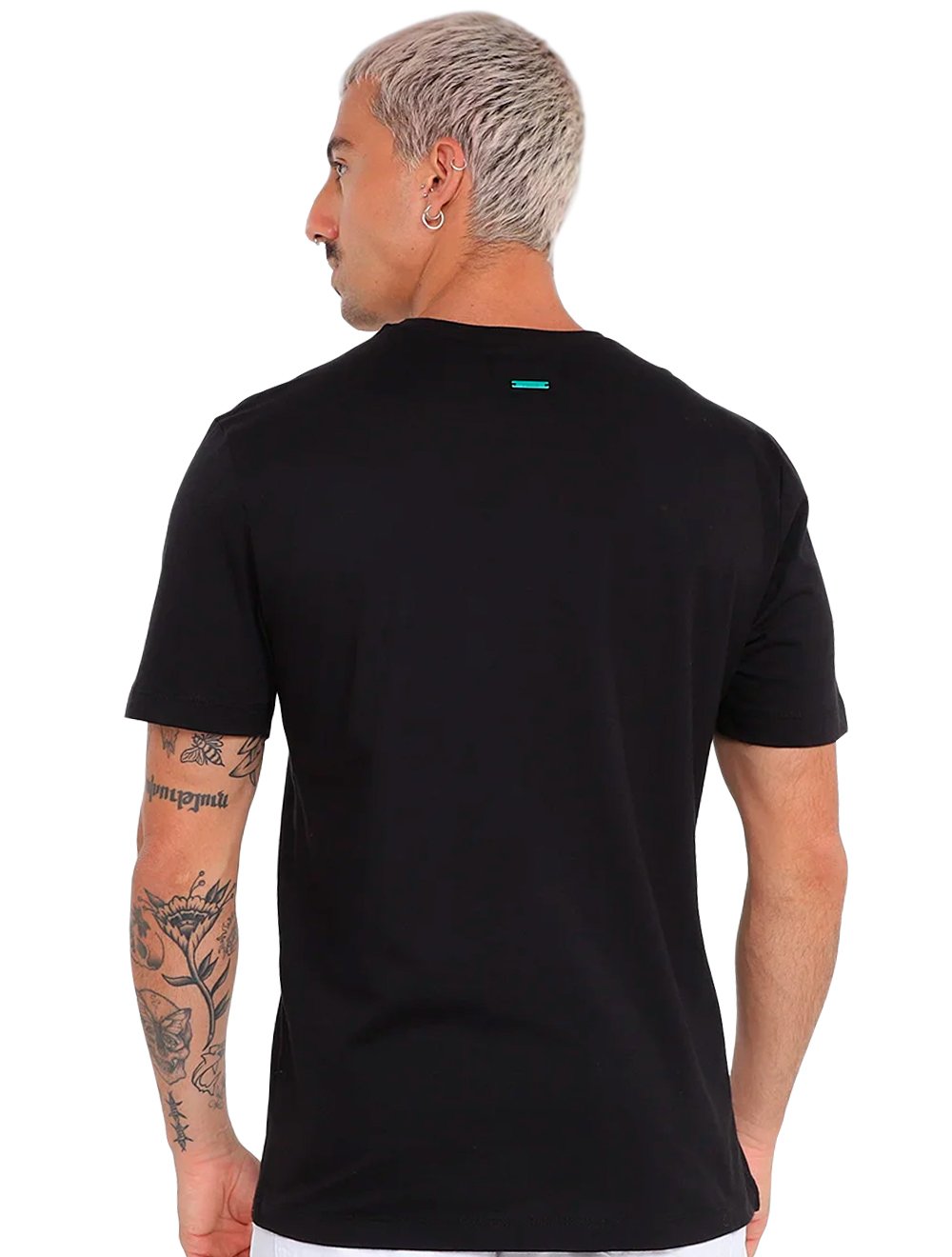 Camiseta Forum Masculina New Box Rubber Tag Preta
