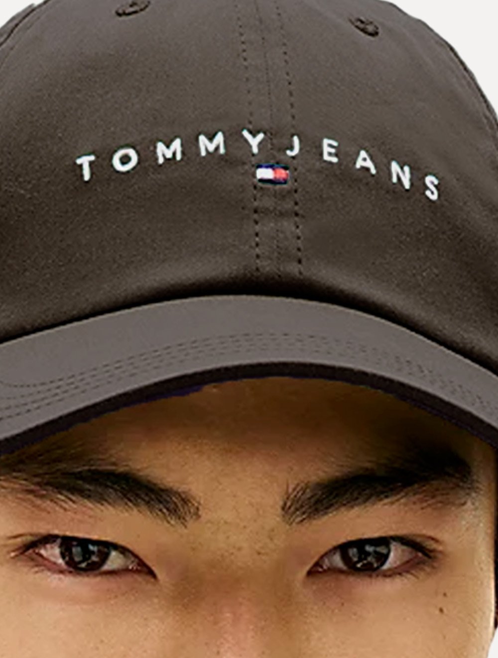 Boné Tommy Jeans Masculino Linear Logo Marrom