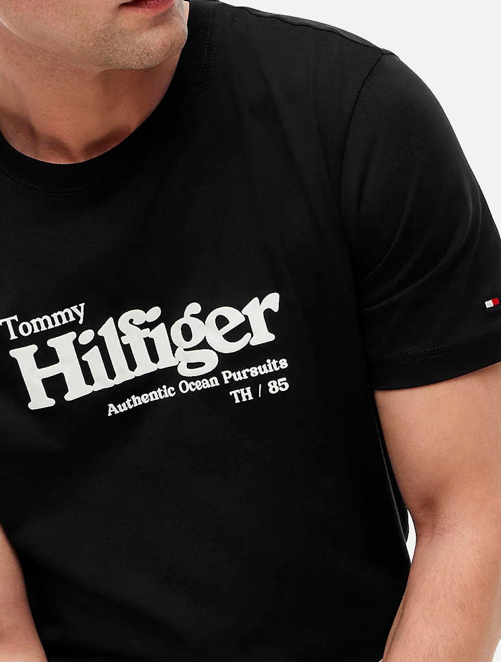 Camiseta Tommy Hilfiger Masculina Authentic Ocean Pursuit Preta