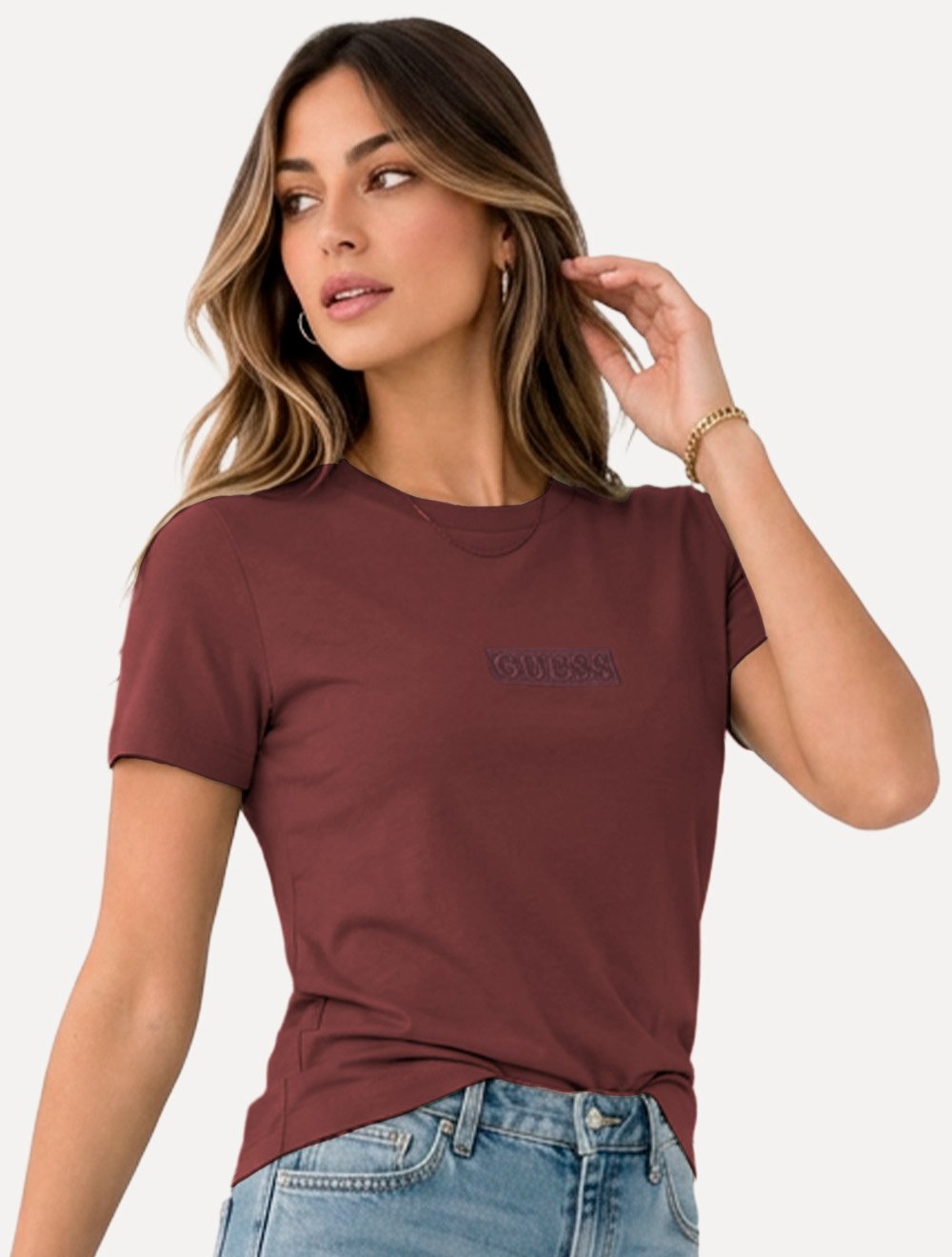 Camiseta Guess Feminina Patch Small Logo Bordô