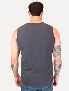 Regata King & Joe Masculina Logomania Circle Script Peito Chumbo