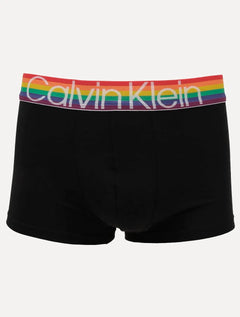 Cueca Calvin Klein Low Rise Trunk Cotton CK Cós Pride Preta