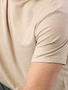 Camiseta Calvin Klein Jeans Masculina Flamê Etiqueta Cáqui Claro