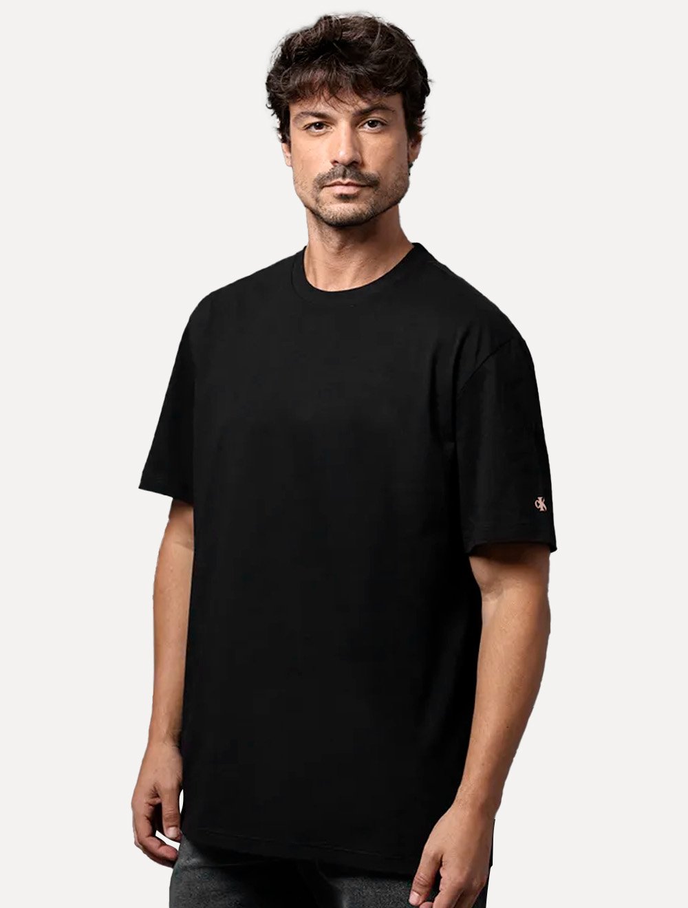 Camiseta Calvin Klein Jeans Masculina Oversized Logo CK Ombro Preta