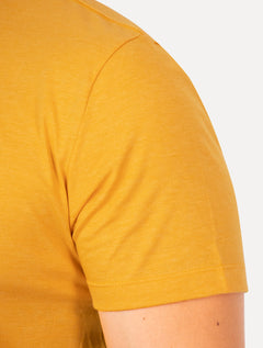 Camiseta Aramis Masculina Eco Lisa Curcuma Amarela