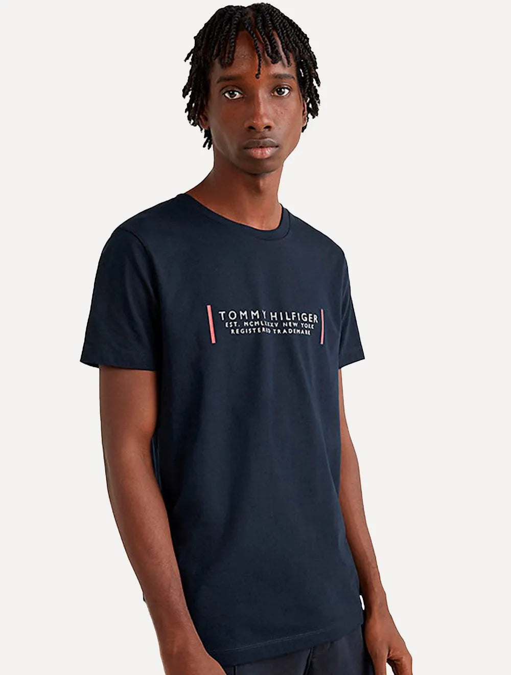 Camiseta Tommy Hilfiger Masculina Text Bar Corp Azul Marinho