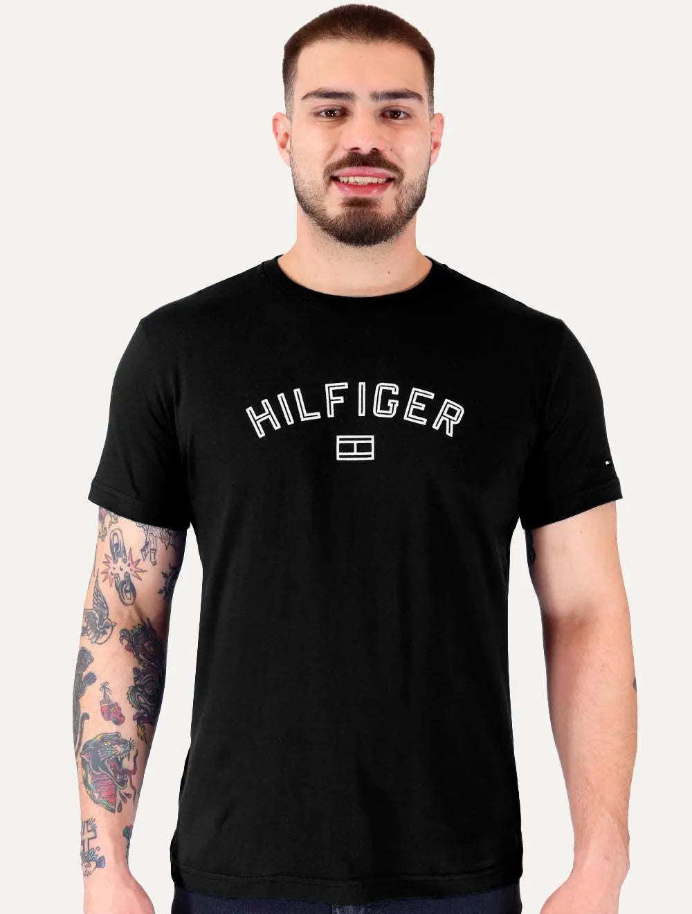 Camiseta Tommy Hilfiger Masculina Outline Arc Script Preta
