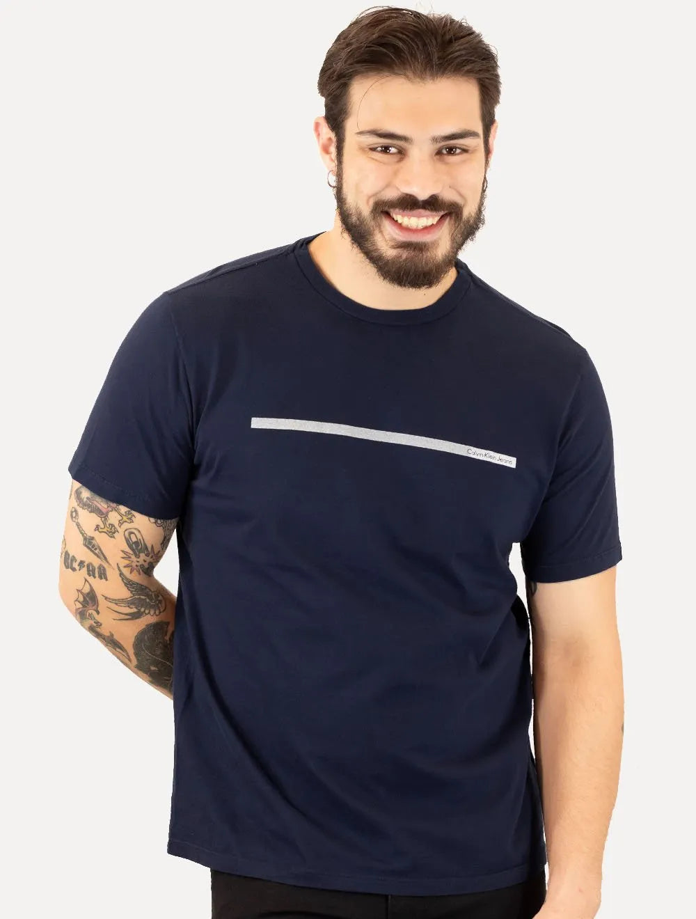 Camiseta Calvin Klein Jeans Masculina New Logo Sash Azul Marinho