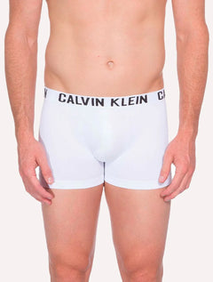 Cuecas Calvin Klein Trunk Seamless Logo Preta e Branca Pack 2UN