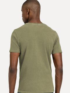 Camiseta King & Joe Masculina Estonada Basic Dark Small Logo Verde Oliva