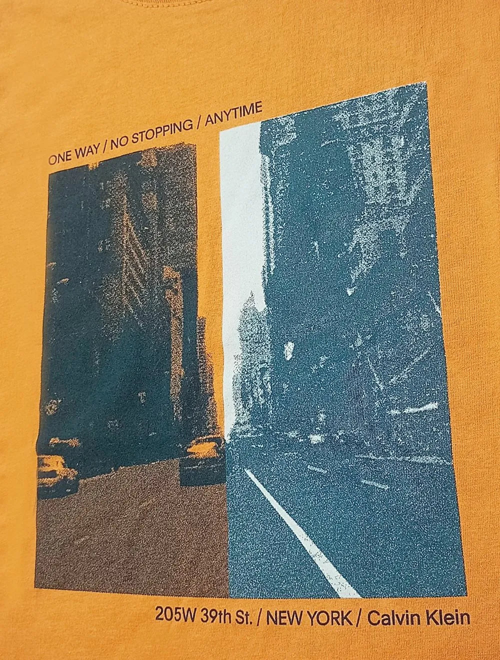 Camiseta Calvin Klein Jeans Masculina Street View Amarela