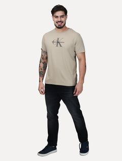 Camiseta Calvin Klein Jeans Masculina New Re Issue Frontal Cáqui Claro