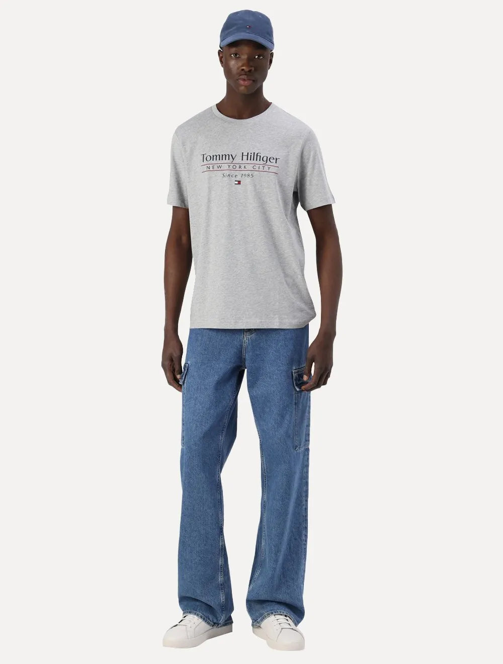 Camiseta Tommy Hilfiger Masculina Center Stack Cinza Mescla