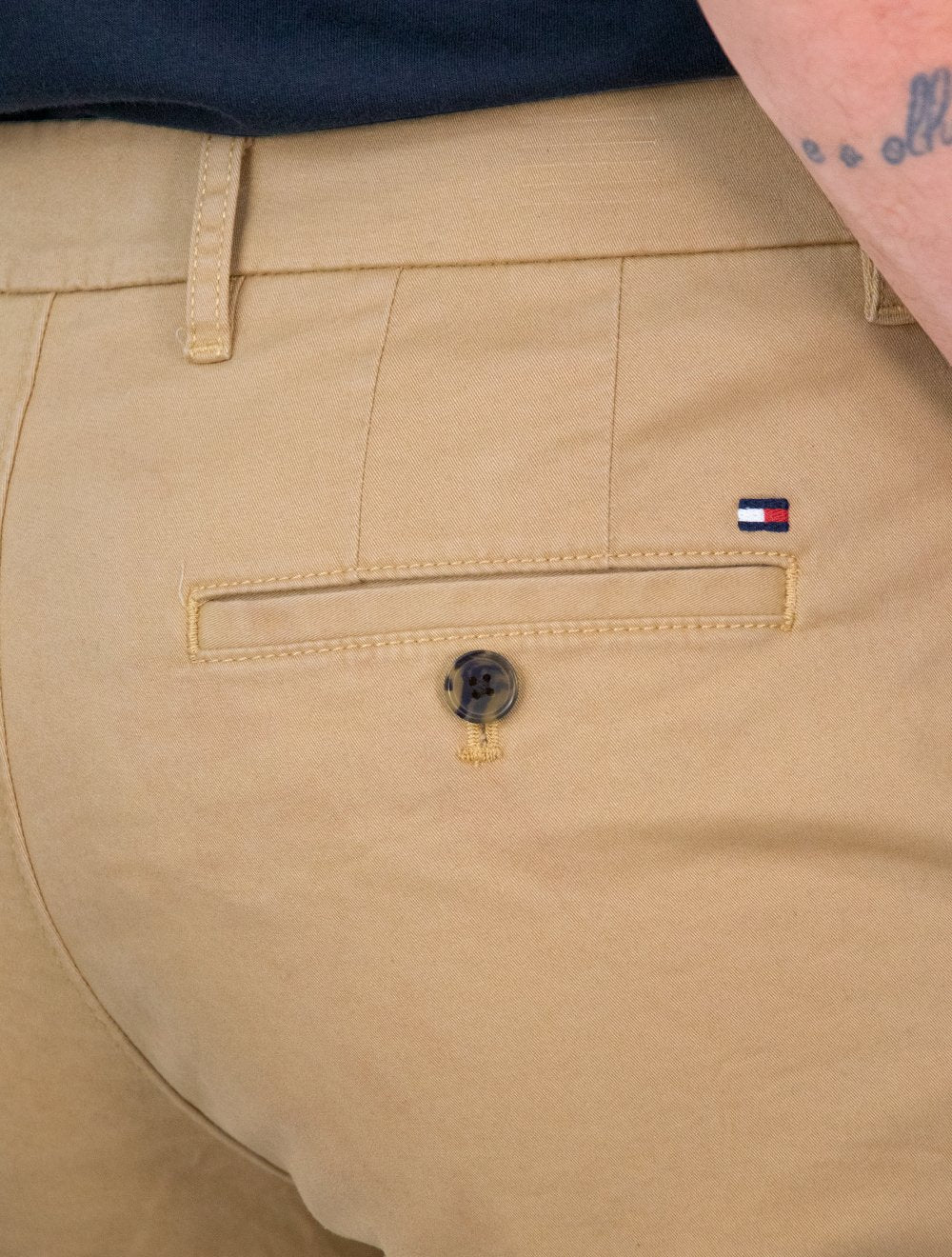Bermuda Tommy Hilfiger Masculina Sarja Brooklyn 9in Cáqui