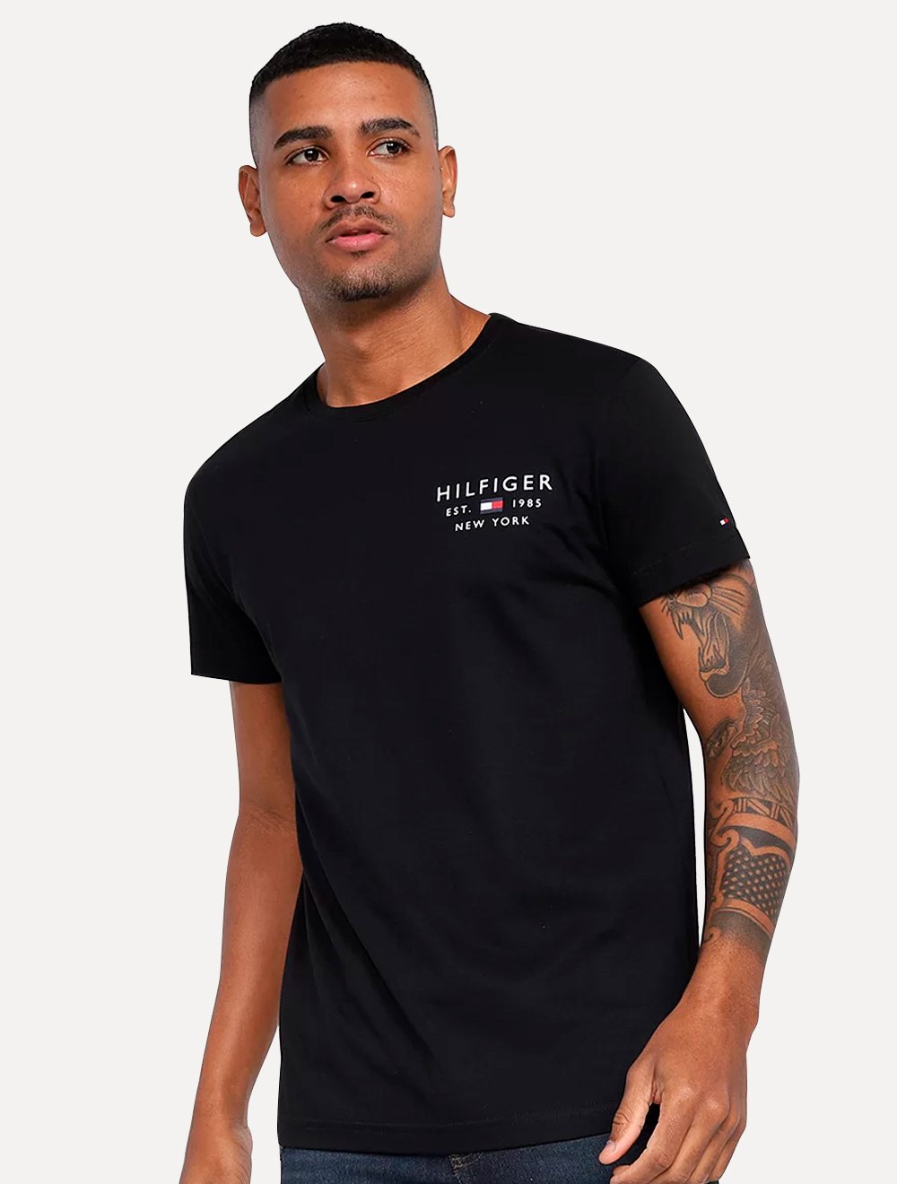 Kit Camisetas Tommy Hilfiger | Masculina Stack/Small Logo Branca/Preta