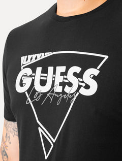 Camiseta Guess Masculina Triângulo Los Angeles Relevo Peito Preta