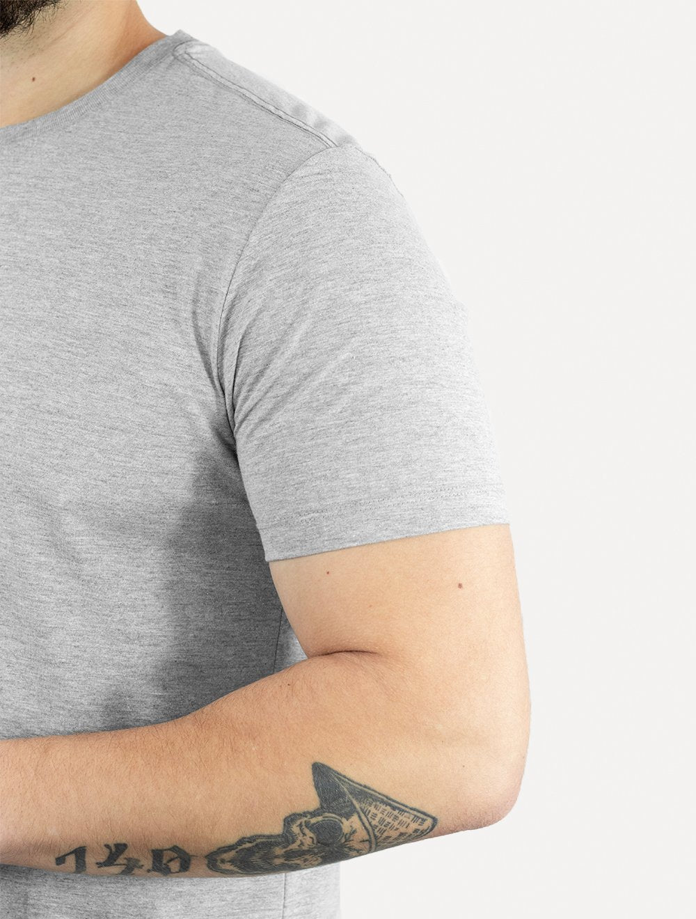 Camiseta Calvin Klein Jeans Masculina Institutional Navy New Logo Cinza Mescla