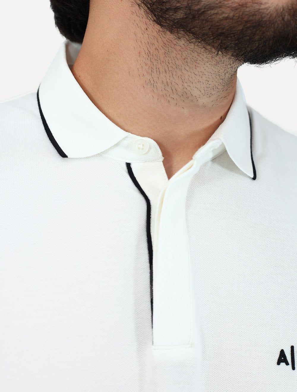 Polo Armani Exchange Masculina Regular Fit Dark Logo Icon AX Off White