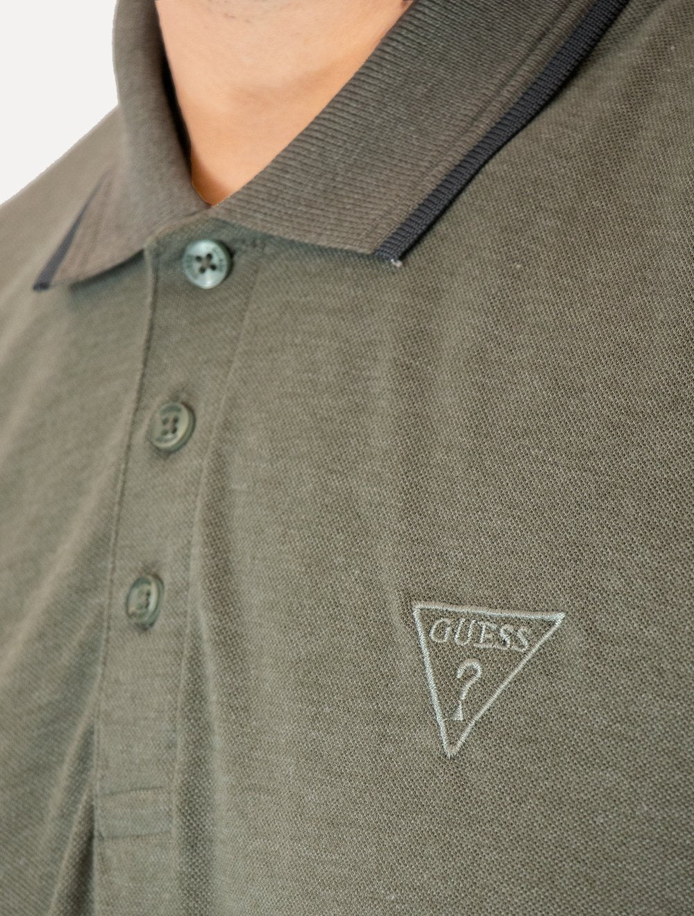 Polo Guess Masculina Piquet Frisos Triangulo Bordado Verde Oliva Mescla