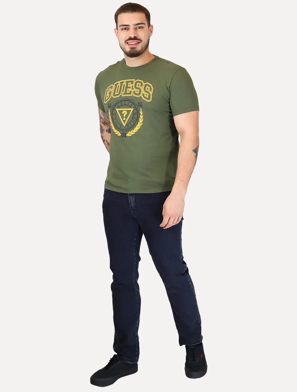 Camiseta Guess Masculina Silk Arc Laurel Verde Militar
