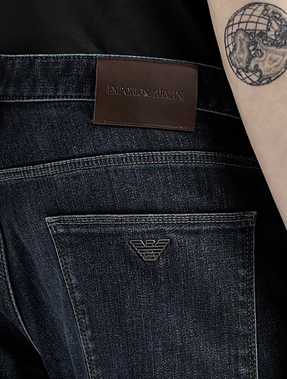 Calça Jeans Empório Armani Masculina J06 Slim Fit 5 Pockets Azul Escuro