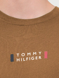 Camiseta Tommy Hilfiger Masculina Stack Center Brand Love Print Marrom Médio