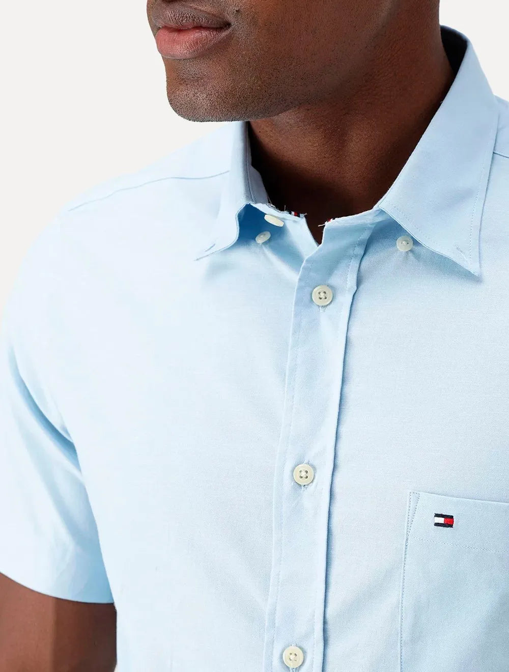 Camisa Tommy Hilfiger Masculina Manga Curta Regular Classic Pocket Poplin Azul Claro