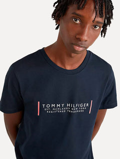 Camiseta Tommy Hilfiger Masculina Text Bar Corp Azul Marinho