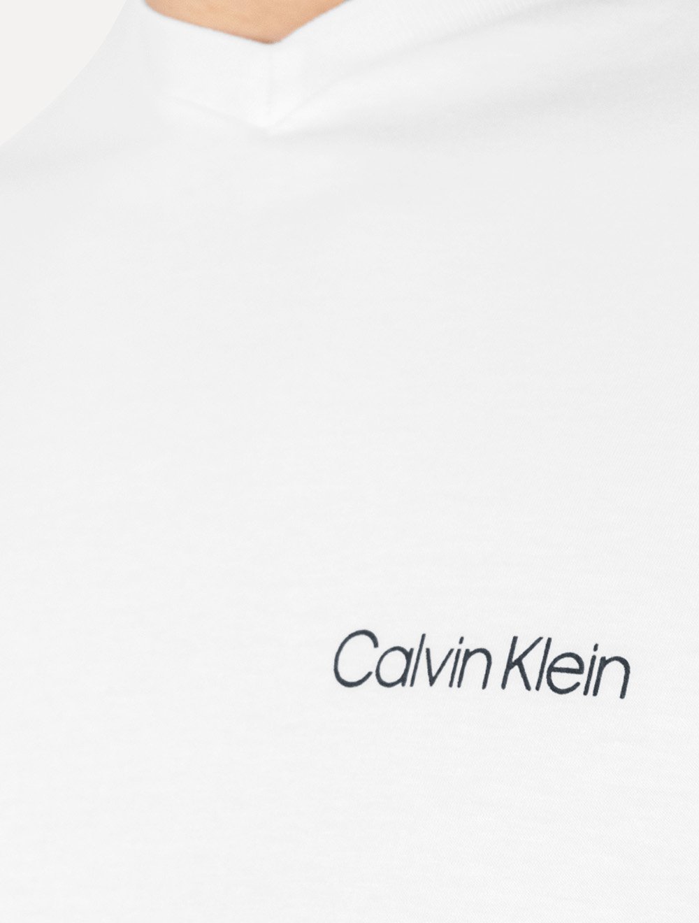 Camiseta Calvin Klein Swimwear Masculina V-Neck Slim Fit Logo Branca
